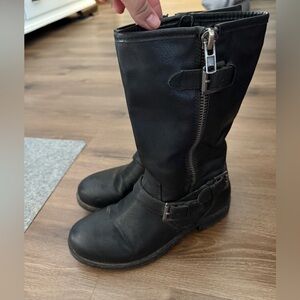 Sleek Black Women's Moto Boots